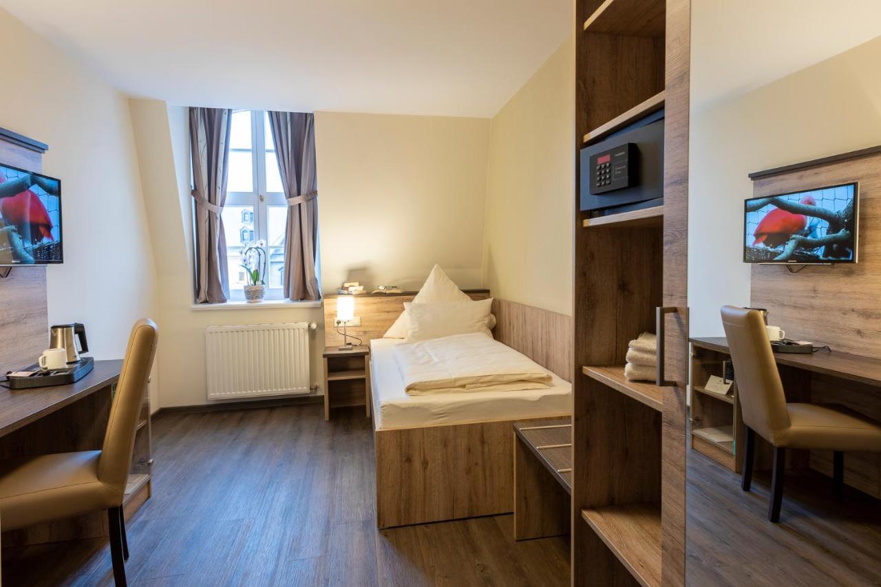 Hotel Ratskeller Schwarzenberg Schwarzenberg  Ngoại thất bức ảnh