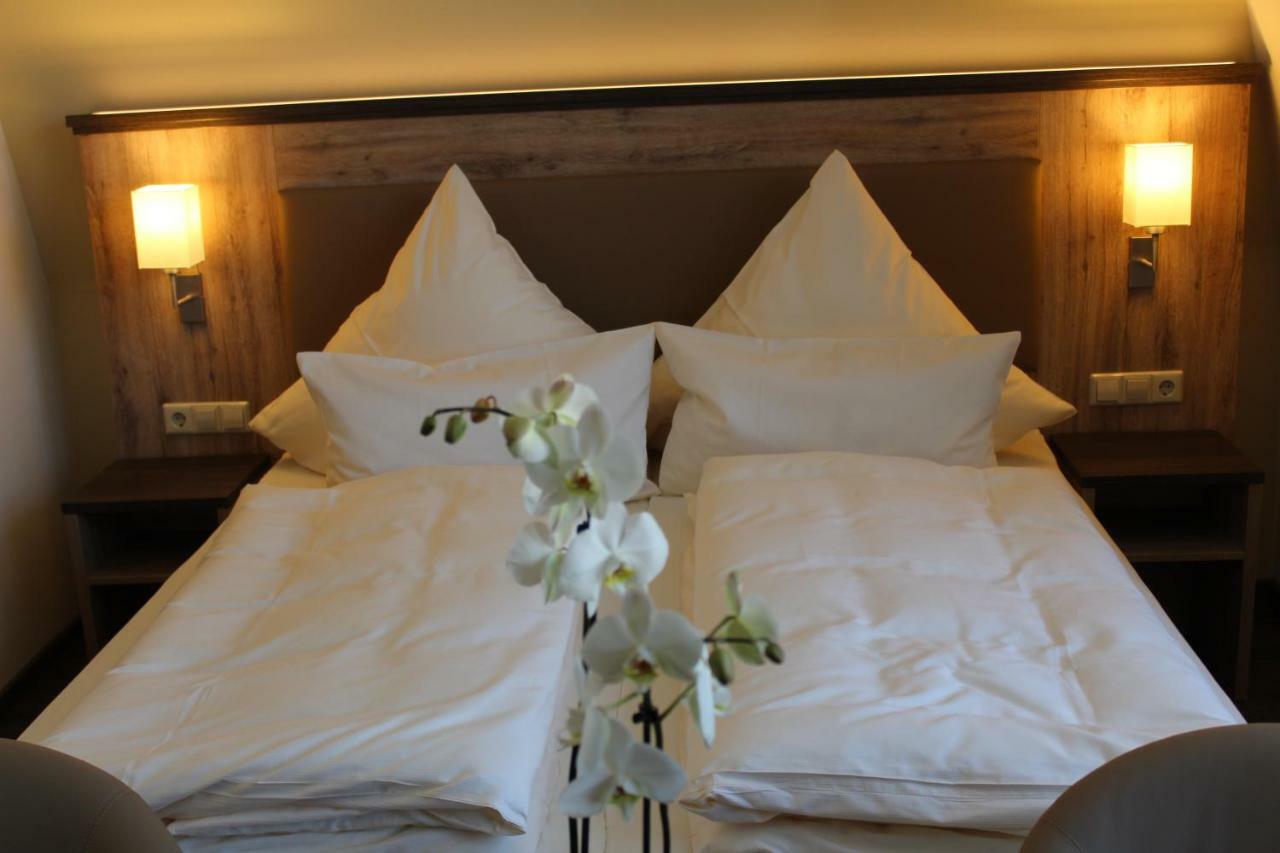 Hotel Ratskeller Schwarzenberg Schwarzenberg  Ngoại thất bức ảnh