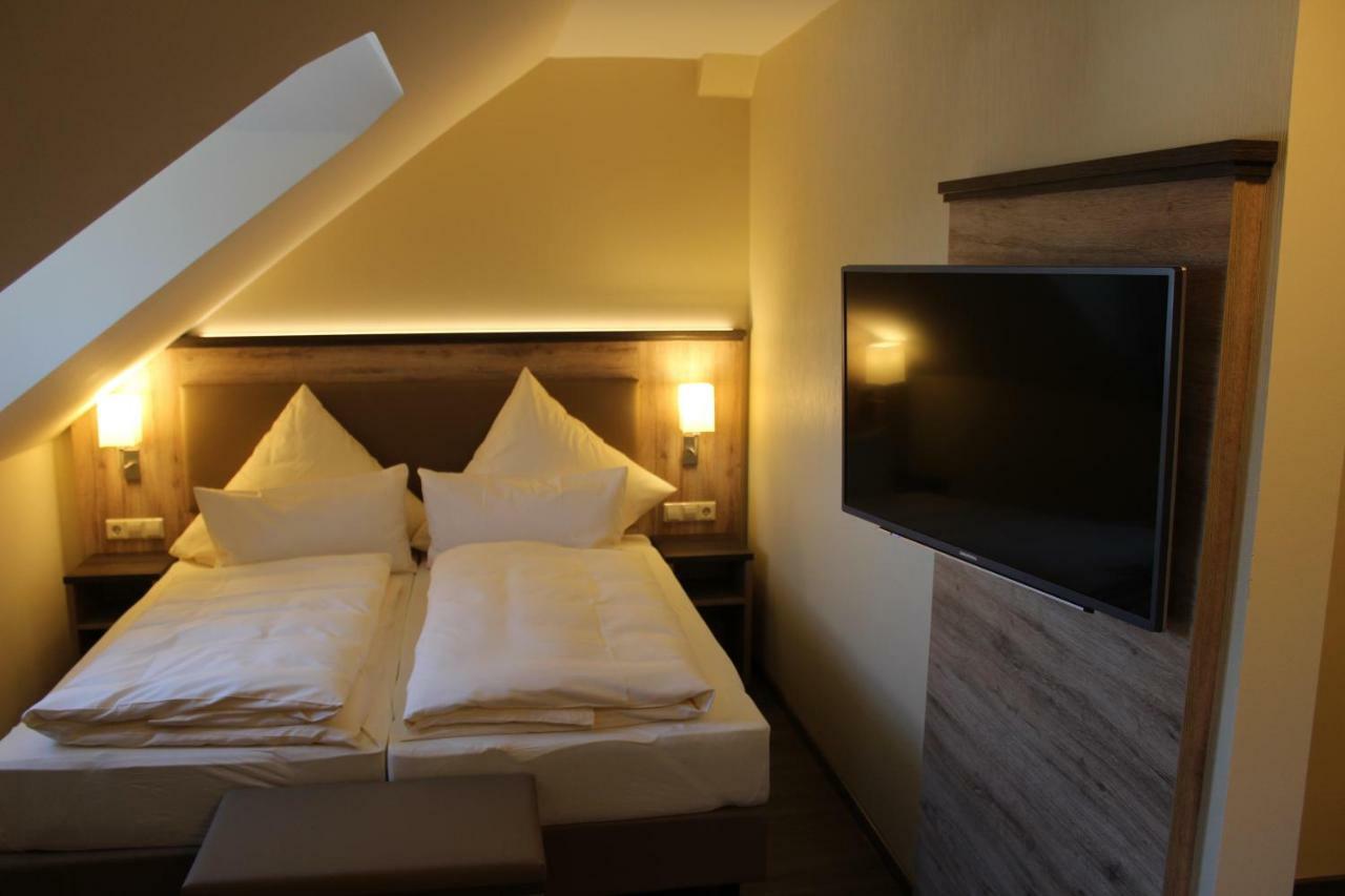 Hotel Ratskeller Schwarzenberg Schwarzenberg  Ngoại thất bức ảnh