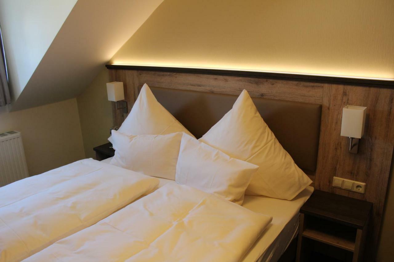 Hotel Ratskeller Schwarzenberg Schwarzenberg  Ngoại thất bức ảnh